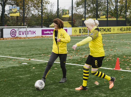 Offenes Probetraining für Frauen beim Walking Football von Borussia Dortmund
