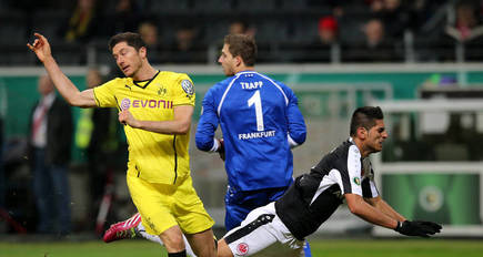 Dortmund begins season, beats 1860 Munich in German Cup, Article