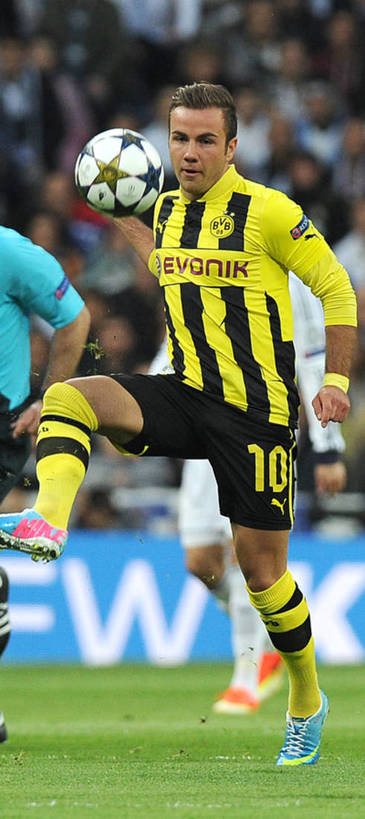 Borussia Dortmund Verpflichtet Mario Gotze Bvb De